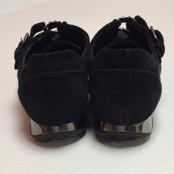 Stuart Weitzman Suede Metal Detail Sneakers Sz 5 - Picture 10 of 12